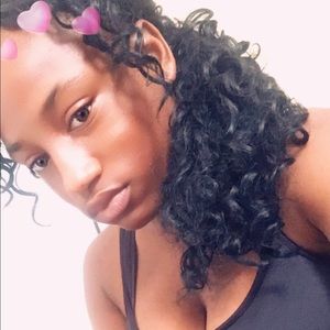 Meet your Posher, Adriana